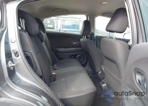 2018 Honda Hr-V Lx z USA, uszkodzony, nr VIN 3CZRU5H38JM719383